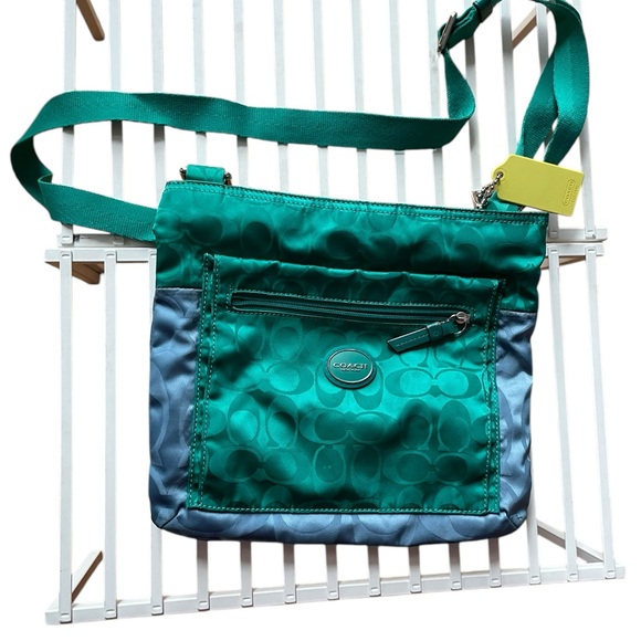 Coach Green and Blue Women's Bag - Picture 2 of 10